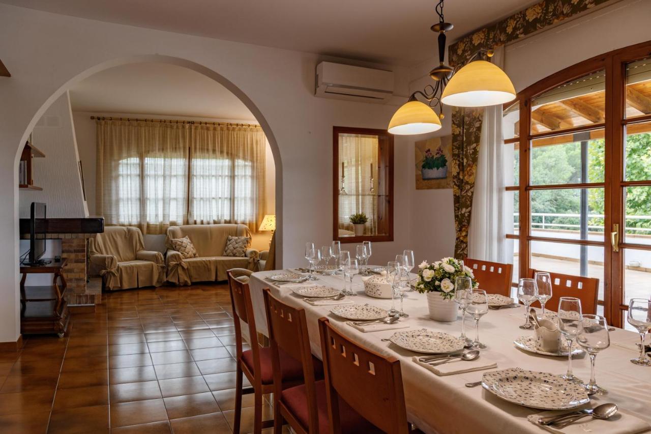 فيلا Casa Fontanals Pla del Panadés المظهر الخارجي الصورة